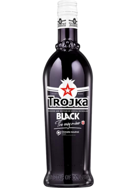Trojka Vodka Likör Black 0,7 L